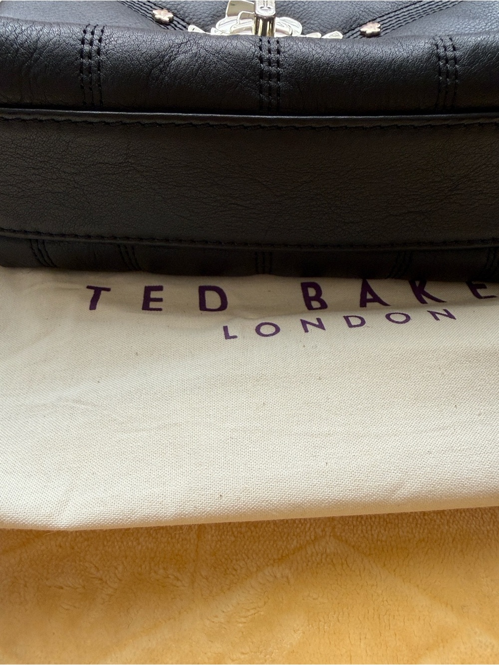 Ted Baker Black Leather Shoulder Bag with Gold Floral Turn-Lock - Picture 6 of 10